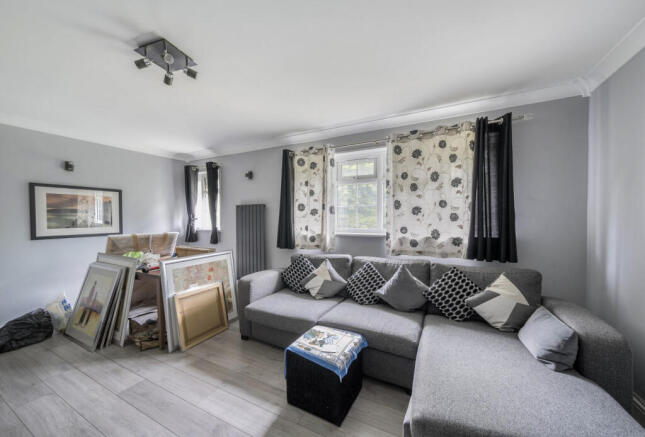 1302298-12-684c5e...