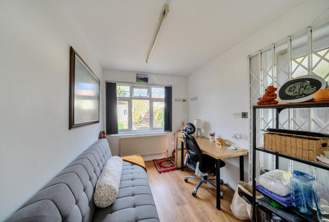 1376244-14-690b2b...