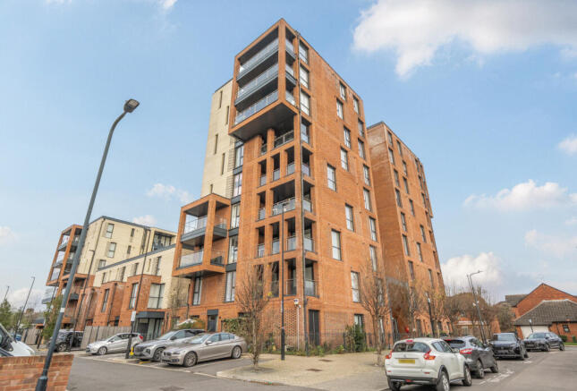 1383428-19-691eee...