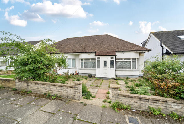 1364843-1-68e6526...