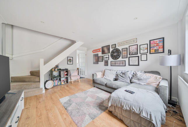 1330685-3-688392d...