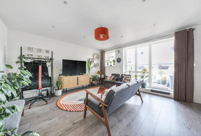 1343012-3-68a48b3...