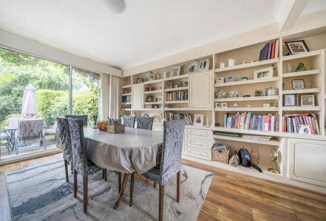 1346590-3-68b811a...