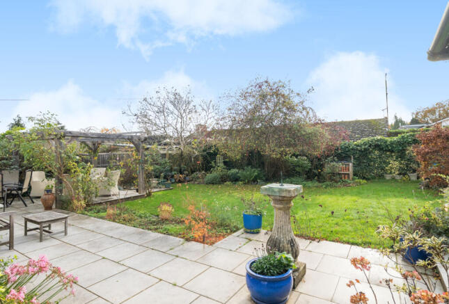 1380699-6-6915ca1...