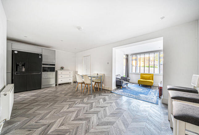 1384234-8-6920945...