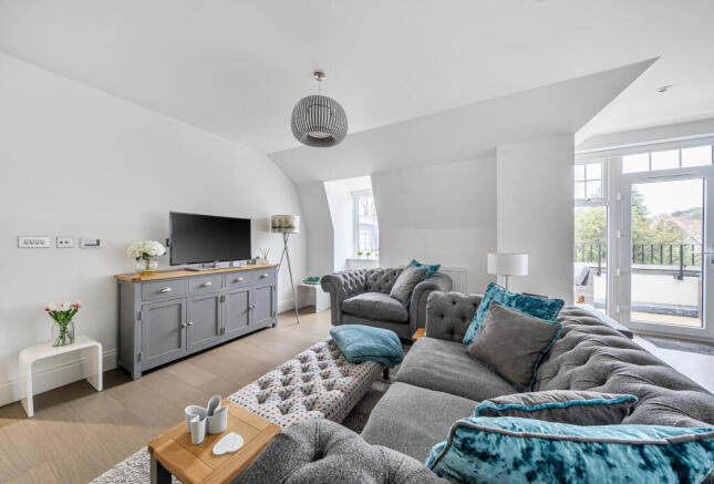 1402723-11-697b69...