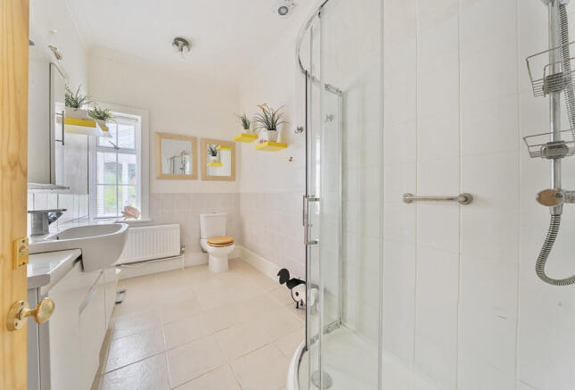 1328022-9-688282d...