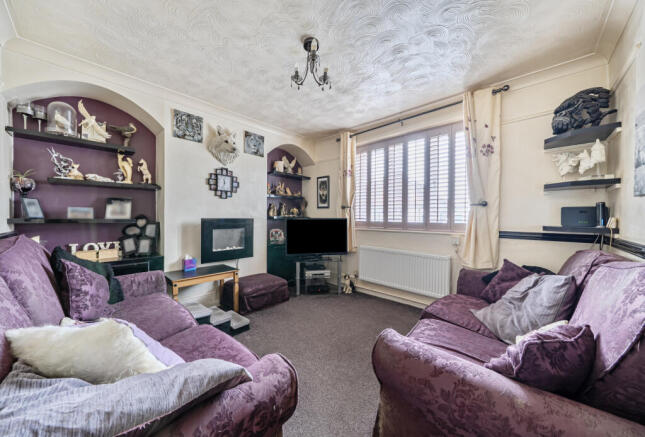 1364800-3-68ee2f9...