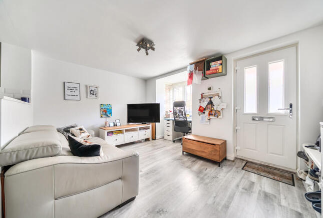 1400786-7-696e416...