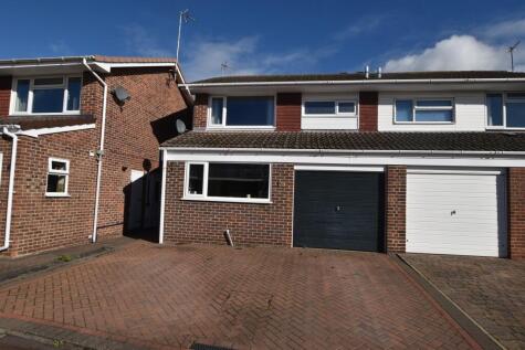 Charnwood Fields, Sutton Bonington, LE12