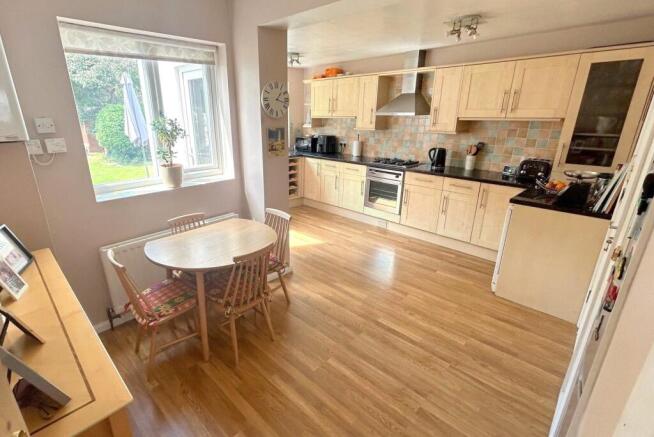 Kitchen 1