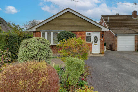 Oakengrove Close, Holmer Green, High Wycombe, Buckinghamshire, HP15
