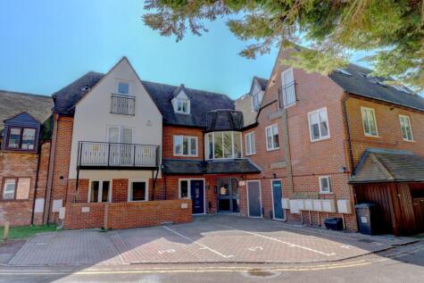Malthouse Square, Princes Risborough, Buckinghamshire, HP27