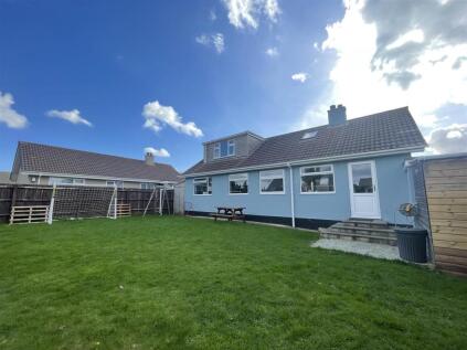 Knights Meadow, Carnon Downs, Truro