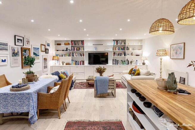 Living Dining.jpg