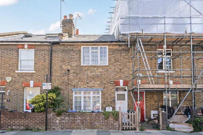 1314879-1-685e8bc...