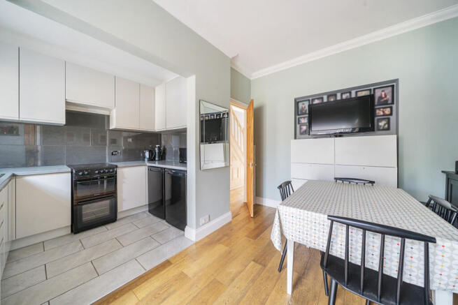 1334735-11-689368...