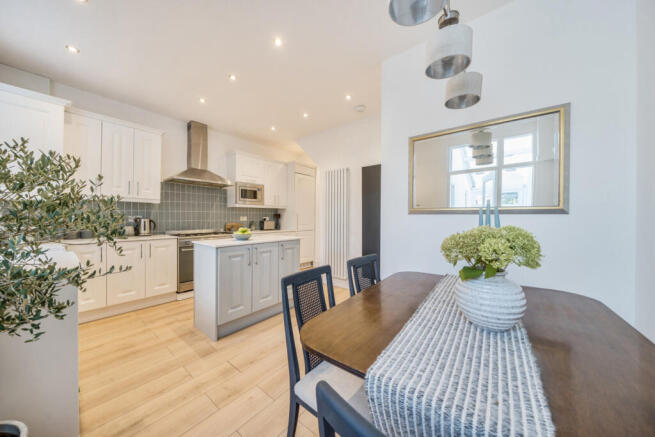 1354689-6-68c3fed...