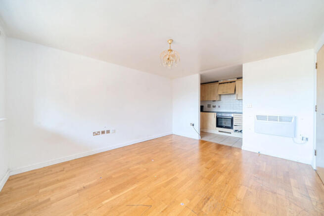 1339883-4-689a01b...