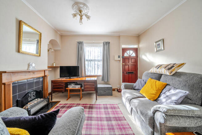 1372588-7-69033c4...