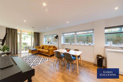 Frazer Nash Close, Isleworth, Middlesex