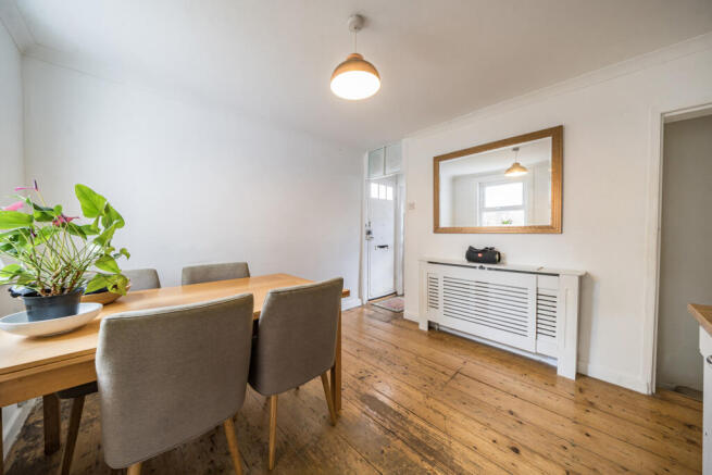 1349753-9-68b9a04...