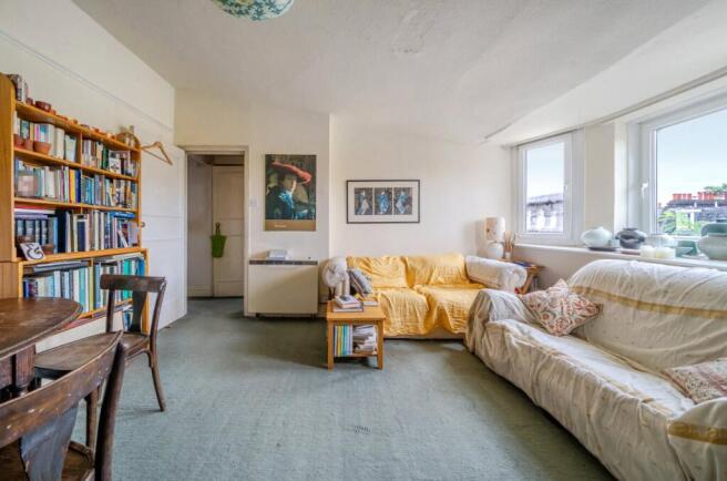 1347131-5-68b825c...