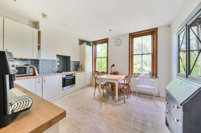 1349653-39-68bed6...