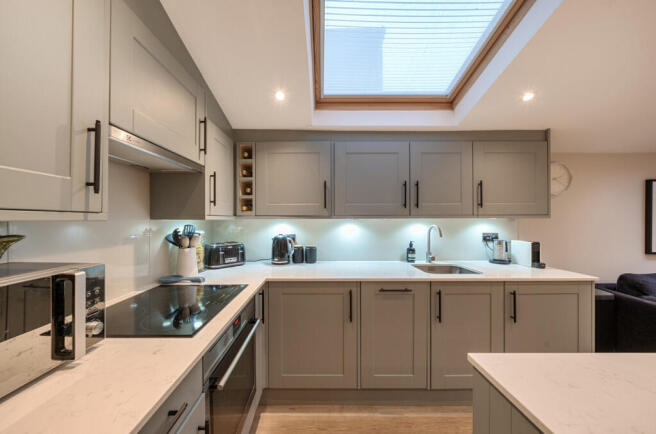 1395017-8-694aaa7...