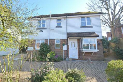 Hailsham - 1 bedroom flat for sale