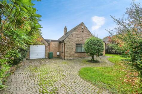 Knowsley Road, Liverpool, Merseyside, L19