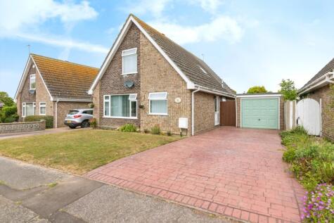 Lawrence Drive, Lowestoft, Suffolk, NR32