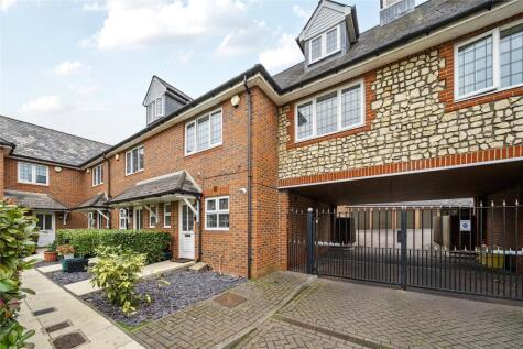 Asprey Mews, Beckenham