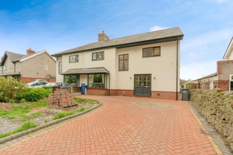 Barrowford Road, Colne, Lancashire, BB8