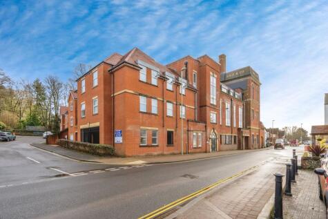 London Road, Horndean, Waterlooville, Hampshire, PO8