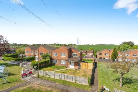 First Avenue, Waterlooville, Hampshire, PO8