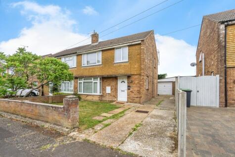 Tennyson Crescent, WATERLOOVILLE, Hampshire, PO7