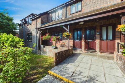 East Meon Road, WATERLOOVILLE, Hampshire, PO8