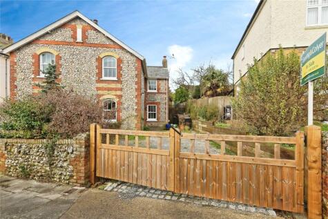 Kearsney Avenue, Dover, Kent, CT16