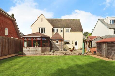 Malmains Drive, Frenchay, Bristol, BS16