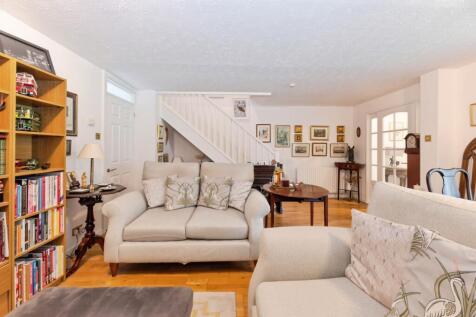 Netherby Park, Weybridge, Surrey, KT13