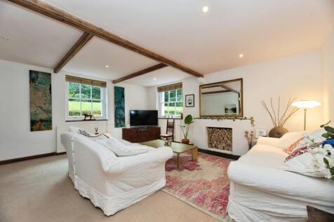 Portsmouth Road, Esher, Surrey, KT10