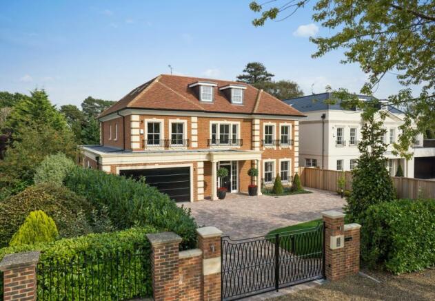 6 bedroom detached house for sale in Esher, Surrey, KT10