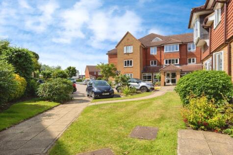 Allingham Court, Summers Road, Godalming, Surrey, GU7