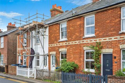 Catteshall Road, GODALMING, Surrey, GU7