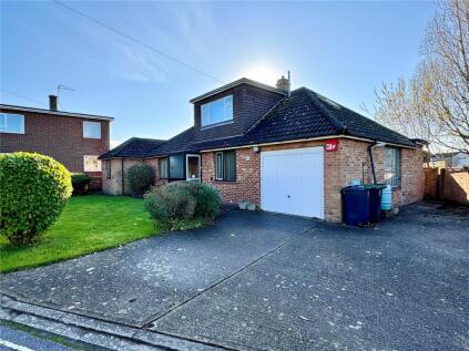 Wittering Road, Hayling Island, Hampshire, PO11