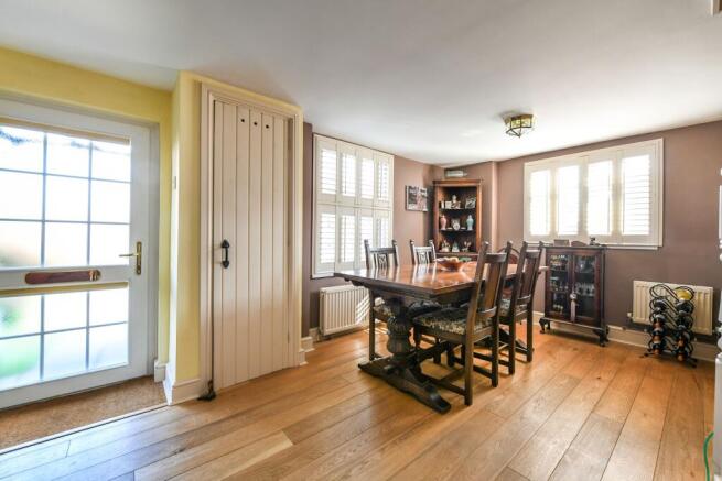 Dining/Sitting Area