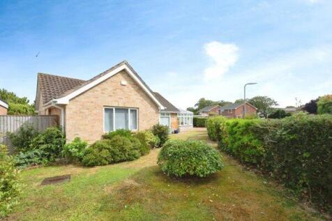 Garden Close, Hayling Island, Hampshire, PO11