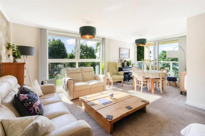 Living/Dining Room