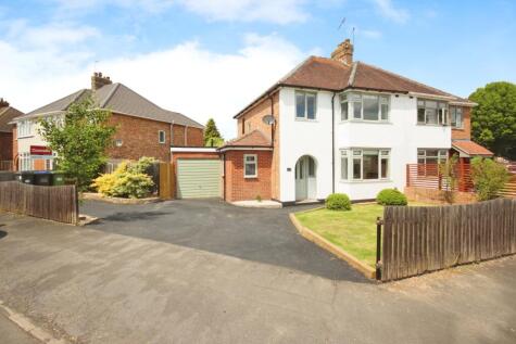 St. Catherines Crescent, Whitnash, Leamington Spa, Warwickshire, CV31